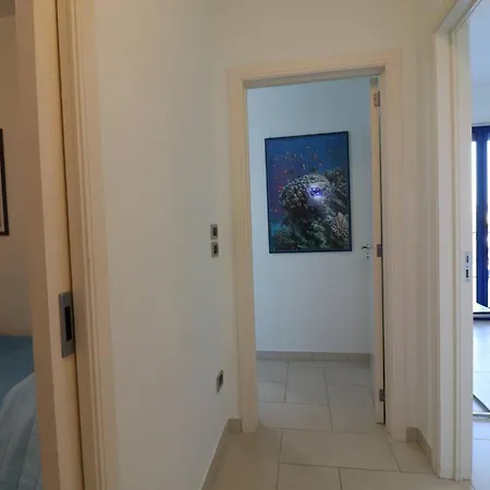 Artemis Dwelling In Apartment Otranto