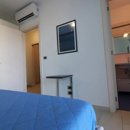 Artemis Dwelling In Appartement *