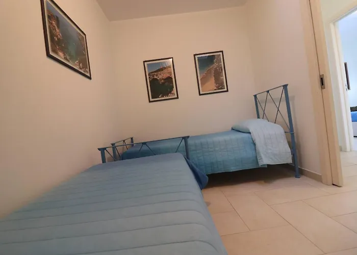 Artemis Dwelling In דירה *